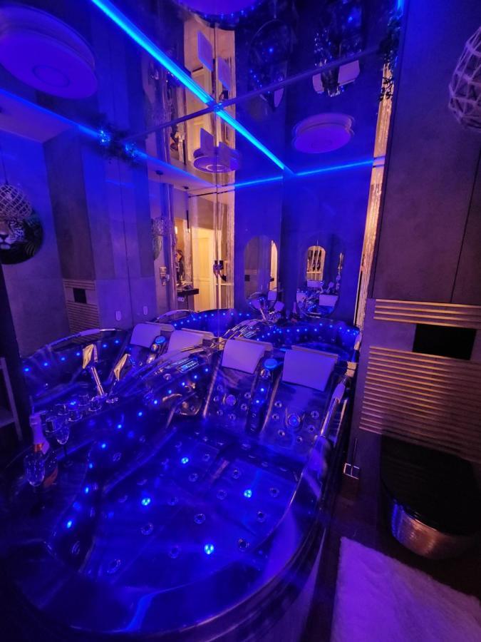 Warszawa Wola Wyjatkowe Studio Z Jacuzzi, Sauna I Fotelem Do Masazu - Exceptional Studio In Warsaw With Jacuzzi, Sauna And Massage Chair Exteriér fotografie